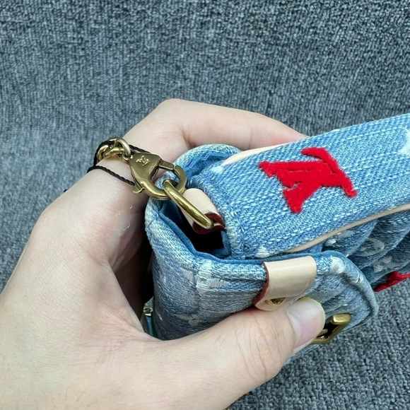 100%  Authentic Louis Vuitton New Wave Blue Monogram Denim Satchel - Picture 5 of 14